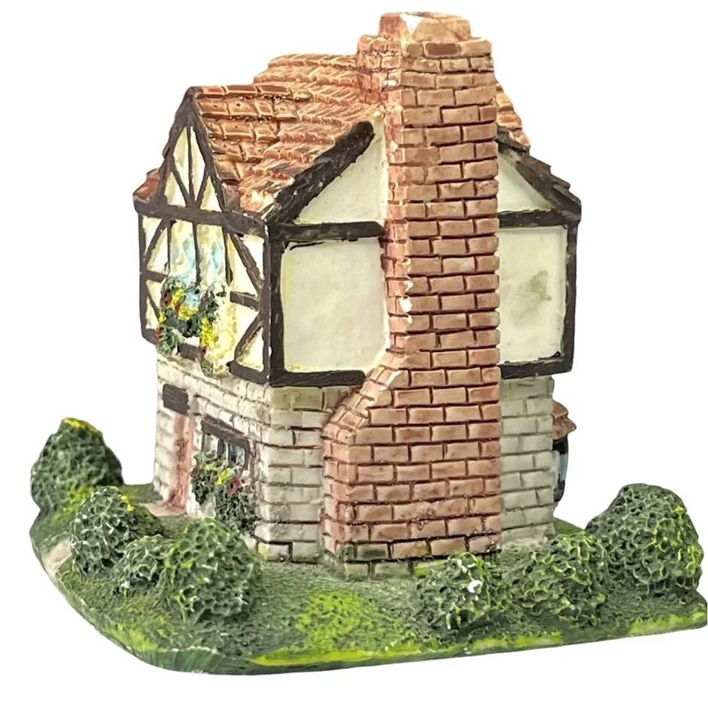 90’s Welcome Inn Cornwall Miniature Cottage Collectors Society 3 inch